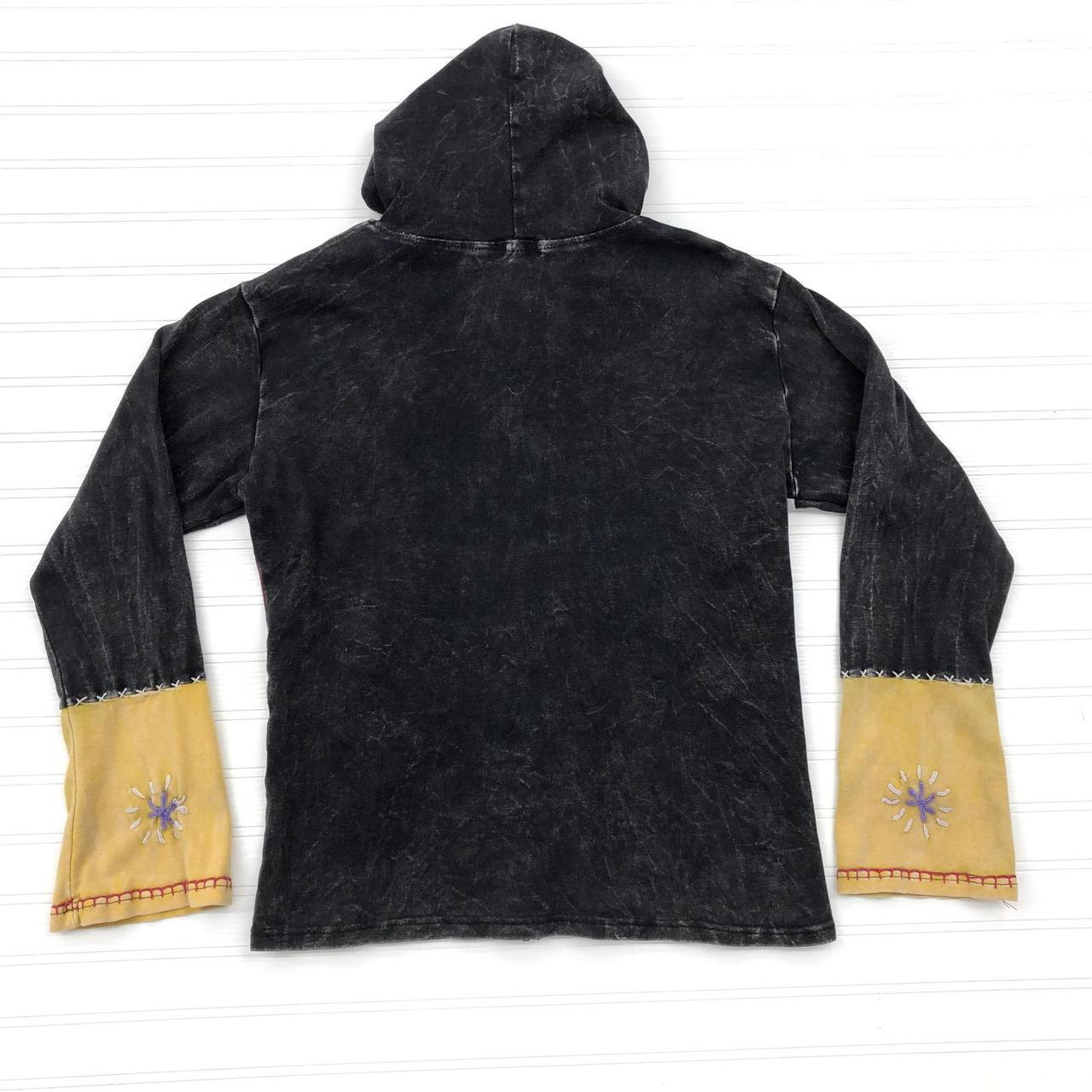 Kathmandu Women's Hoodie Depop