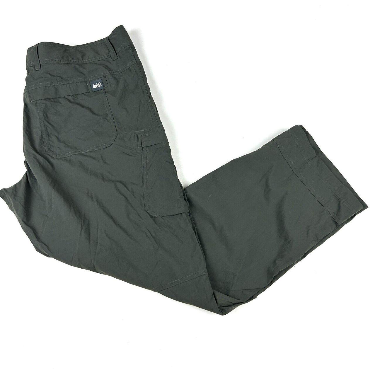 REI Men's Belted Outdoor Roll Up Pants Green Sz 36 X... Depop
