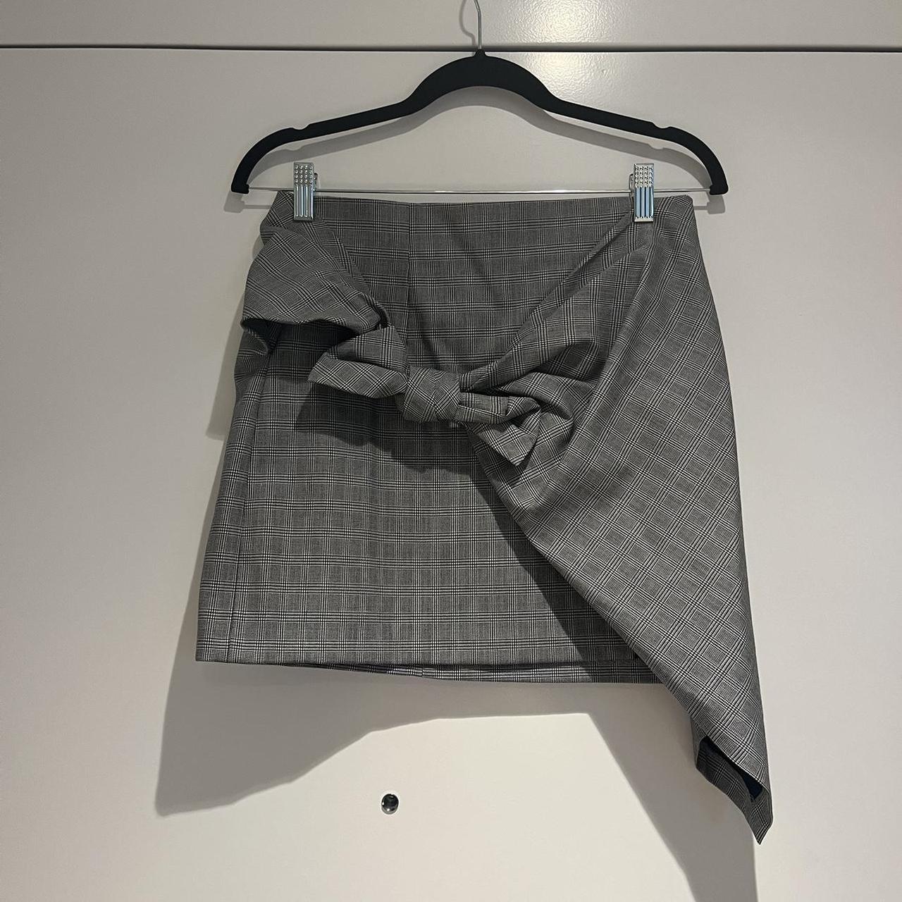 Zara Grey plaid skirt with tie adjustable tie Gray. Depop