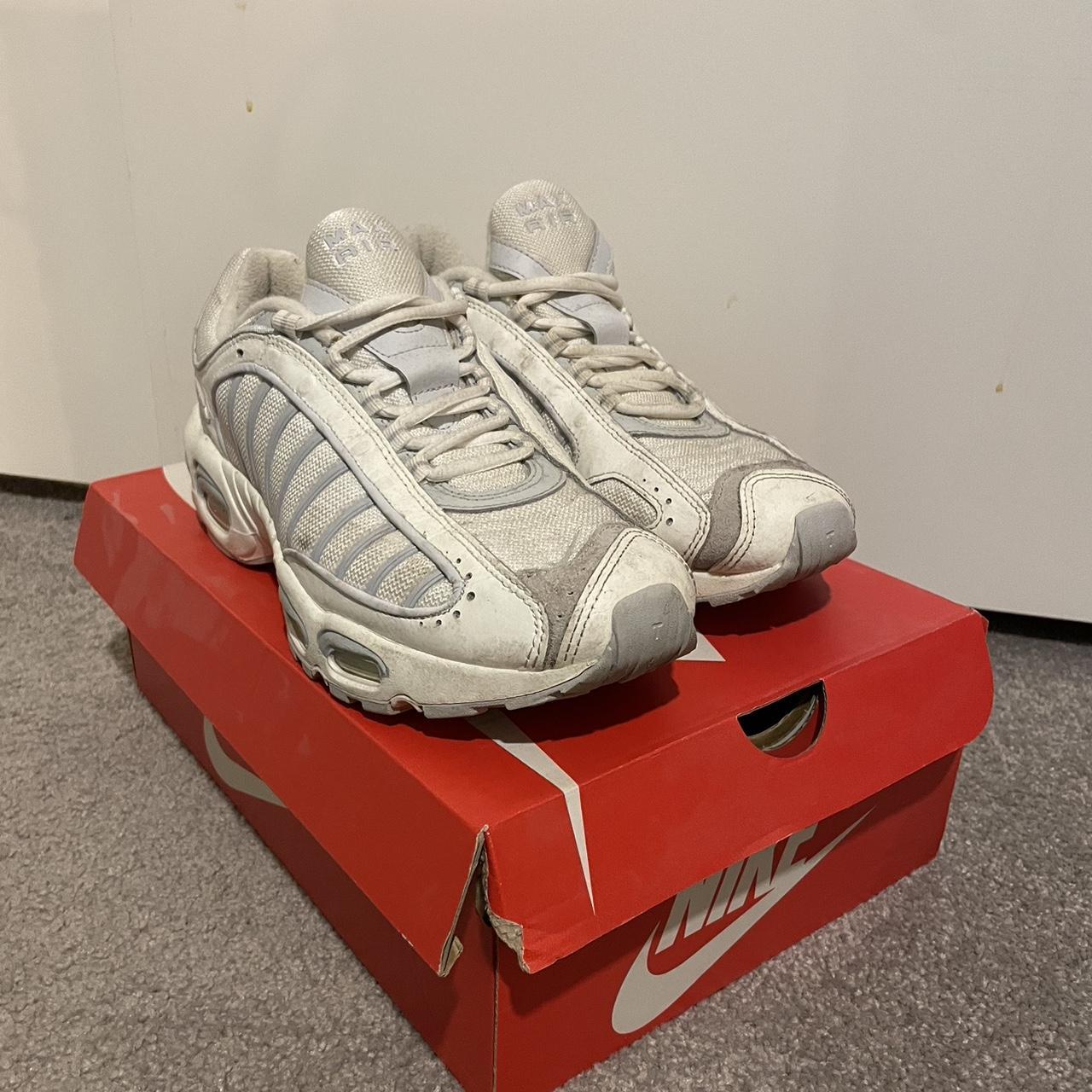 nike tailwind pure platinum