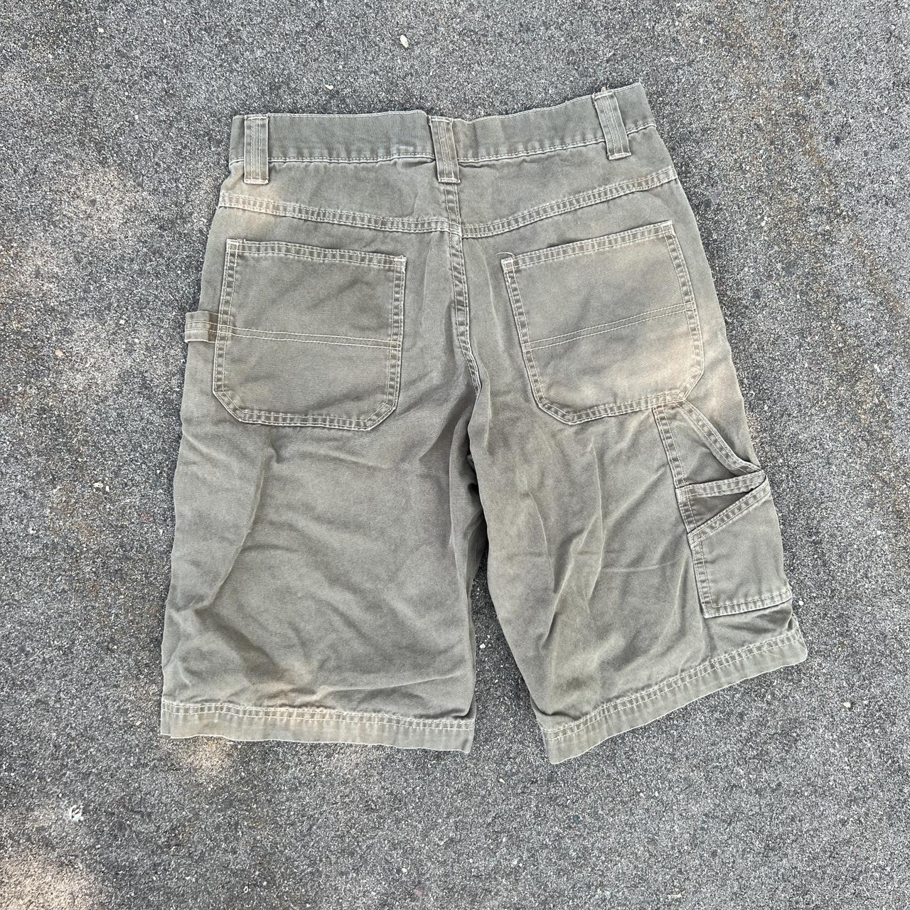 Old Navy Men's White and Green Shorts Depop