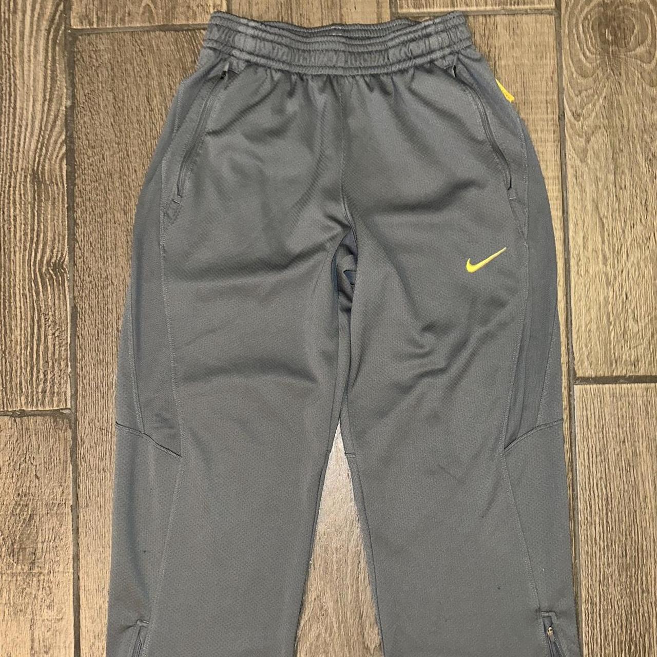 Y2K Grey Nike Sweatpants Size M Great Condition... - Depop