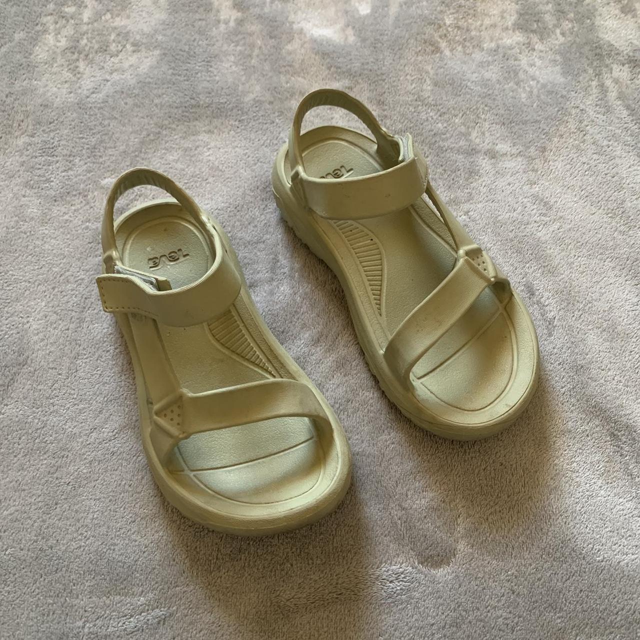 teva olive green sandals