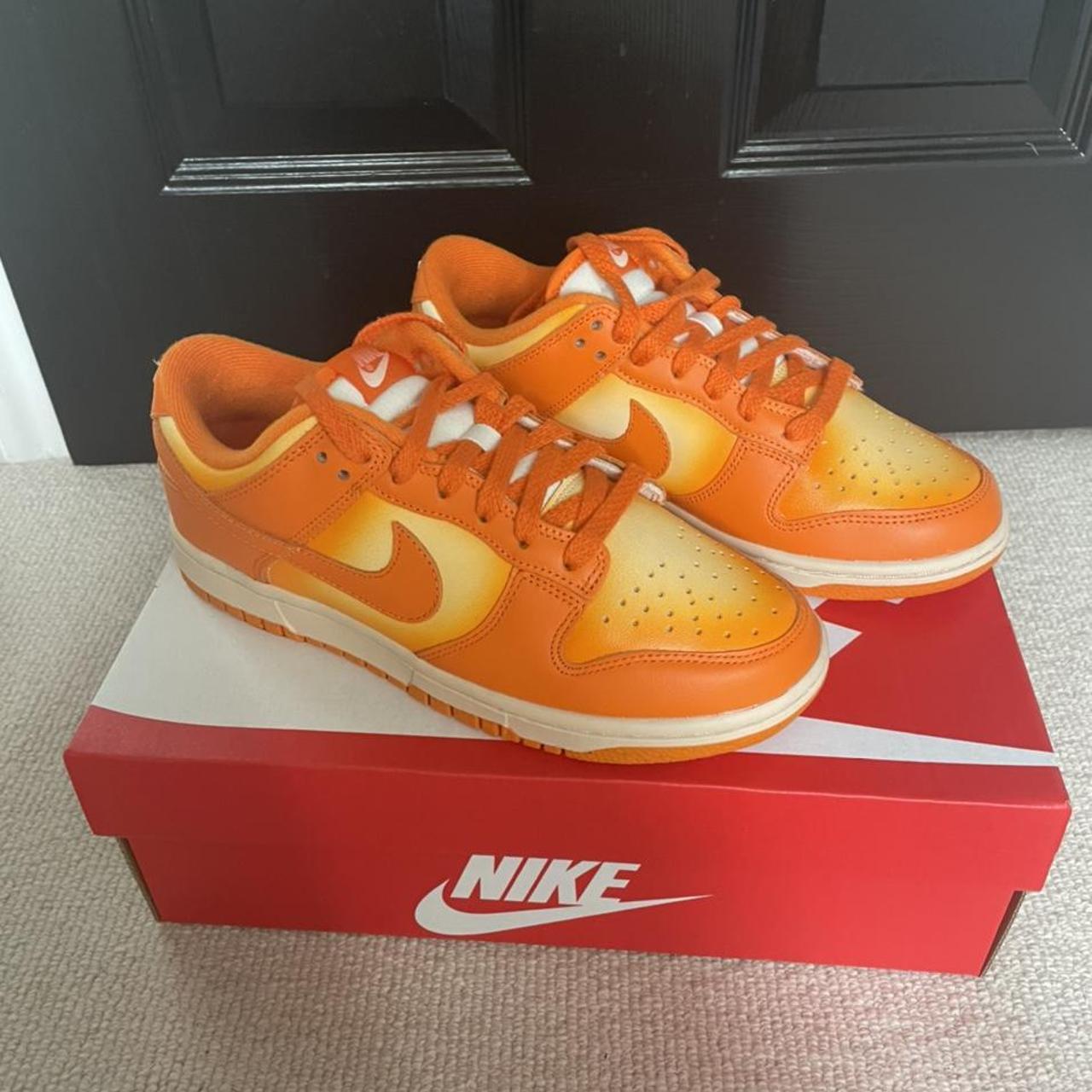 womens nike trainers orange