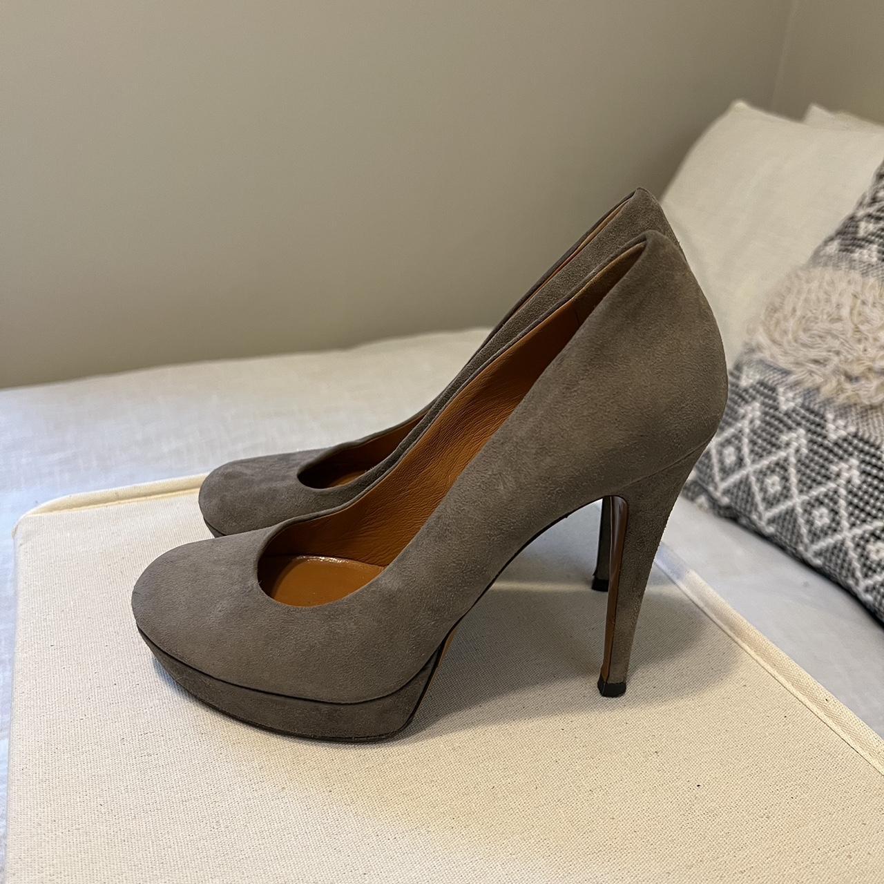 Gucci sales suede pumps