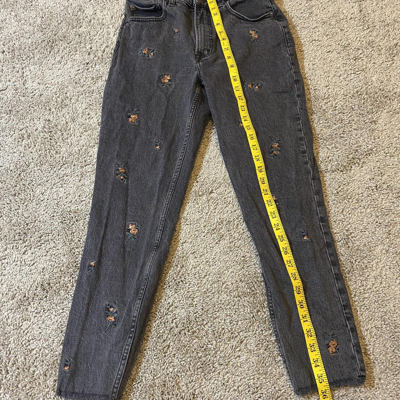 Abercrombie & Fitch Women's Grey Jeans Depop