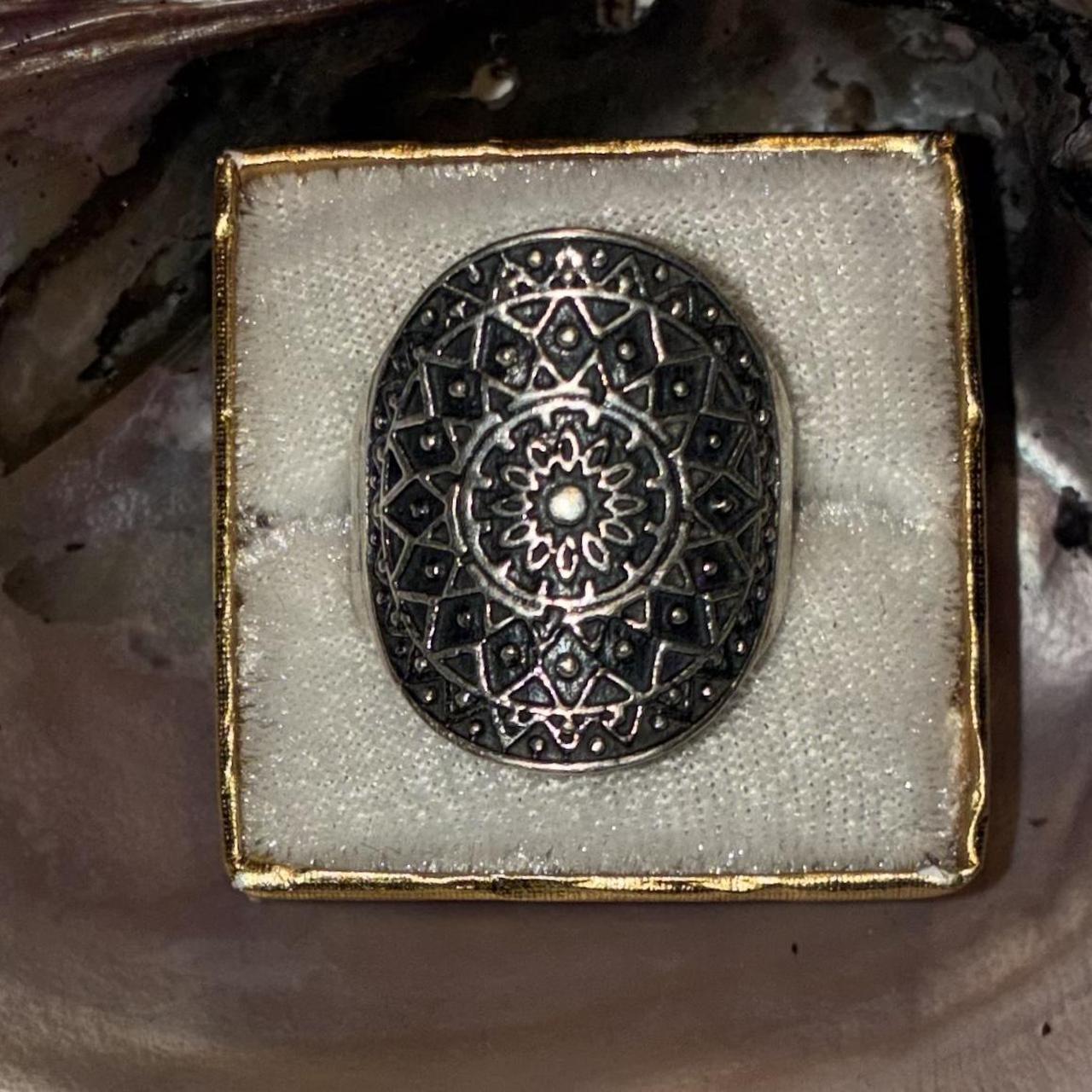 Source Unknown Women's Ring - Silver/Multi – Ster… - image 3