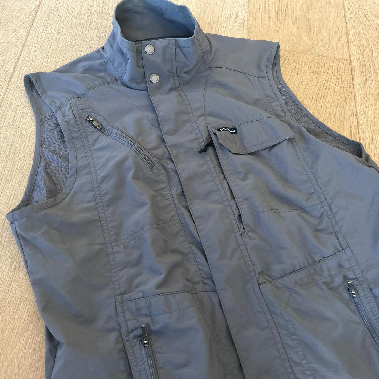 COLUMBIA OmniShade Men's Utility Vest in Grey,... Depop