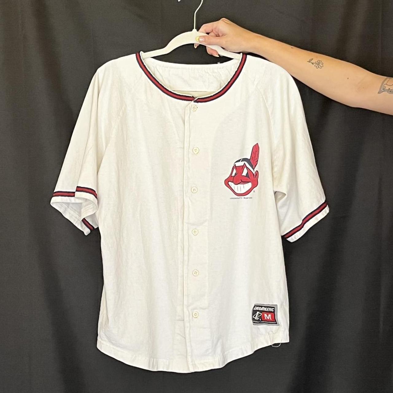 Vintage baseball shirt Model 5’6, 135lbs... Depop