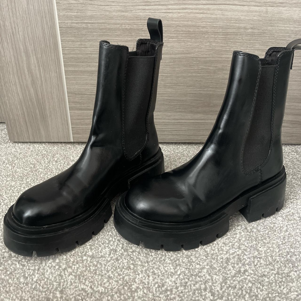 Black chunky H&M Chelsea boots Worn once UK 5... - Depop