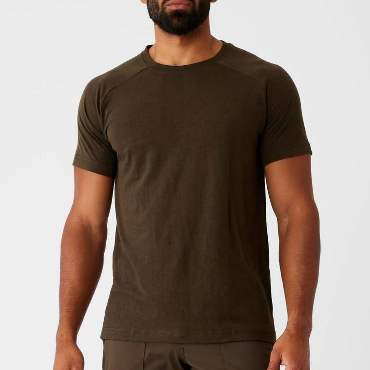 Alo yoga men's Triumph Crew Neck Tee. NWT. Espresso... - Depop