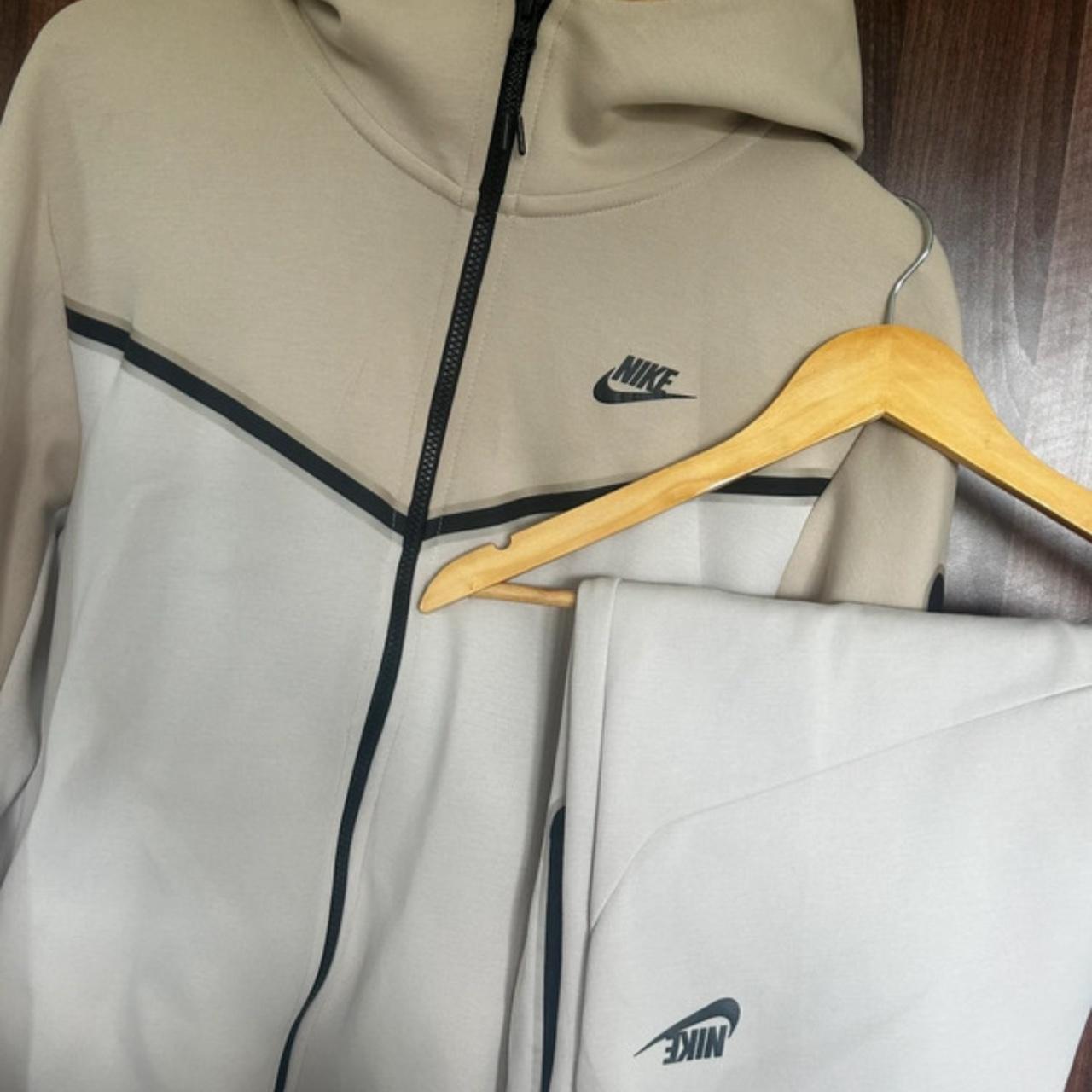 cream tech fleece tracksuit