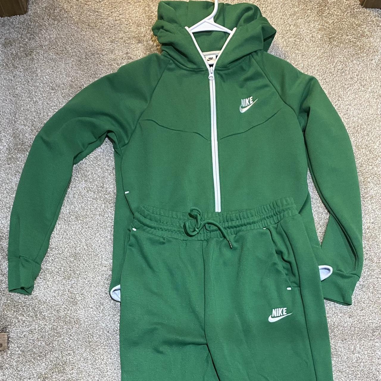 Green nike jogging suit, can fit a small or medium... Depop
