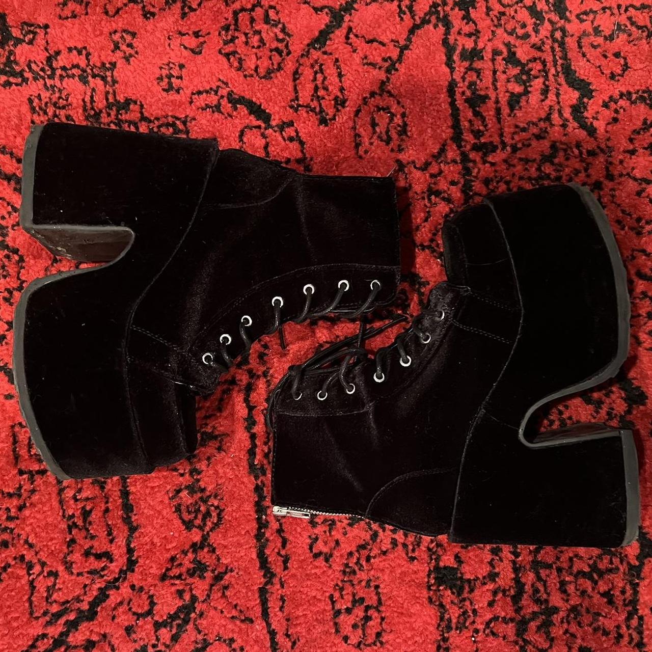 demonia camel 203 velvet