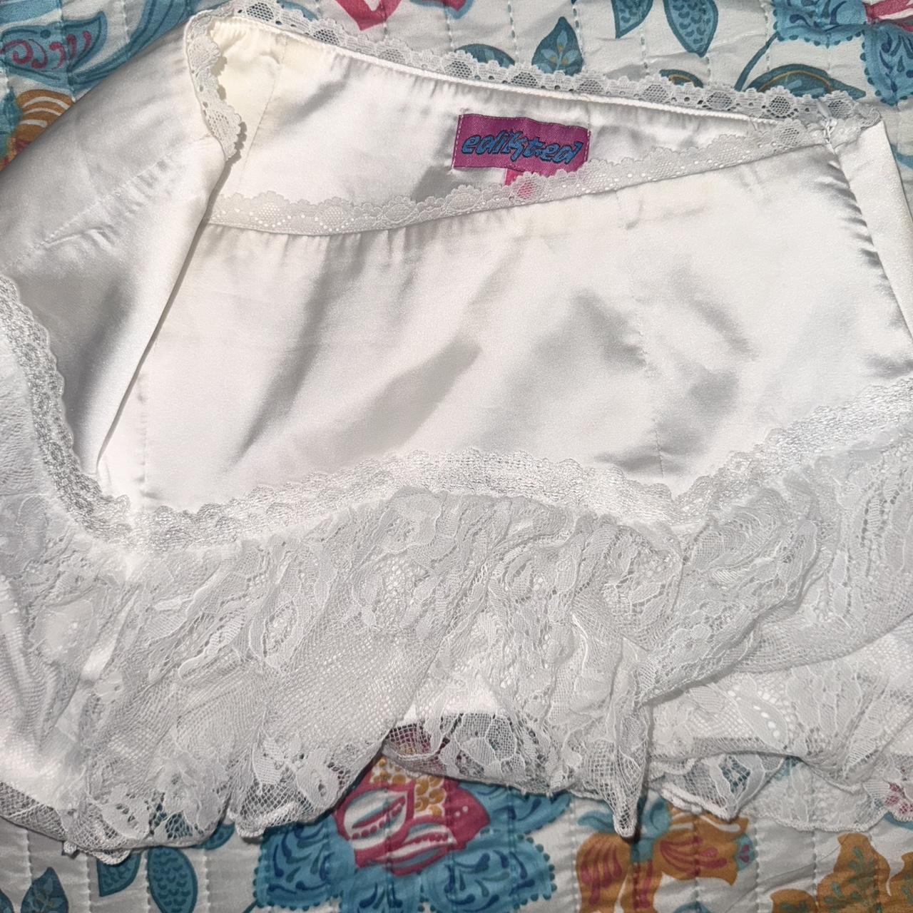 Edikted Women's Skirt - White - XS – Edikted Lex … - image 4