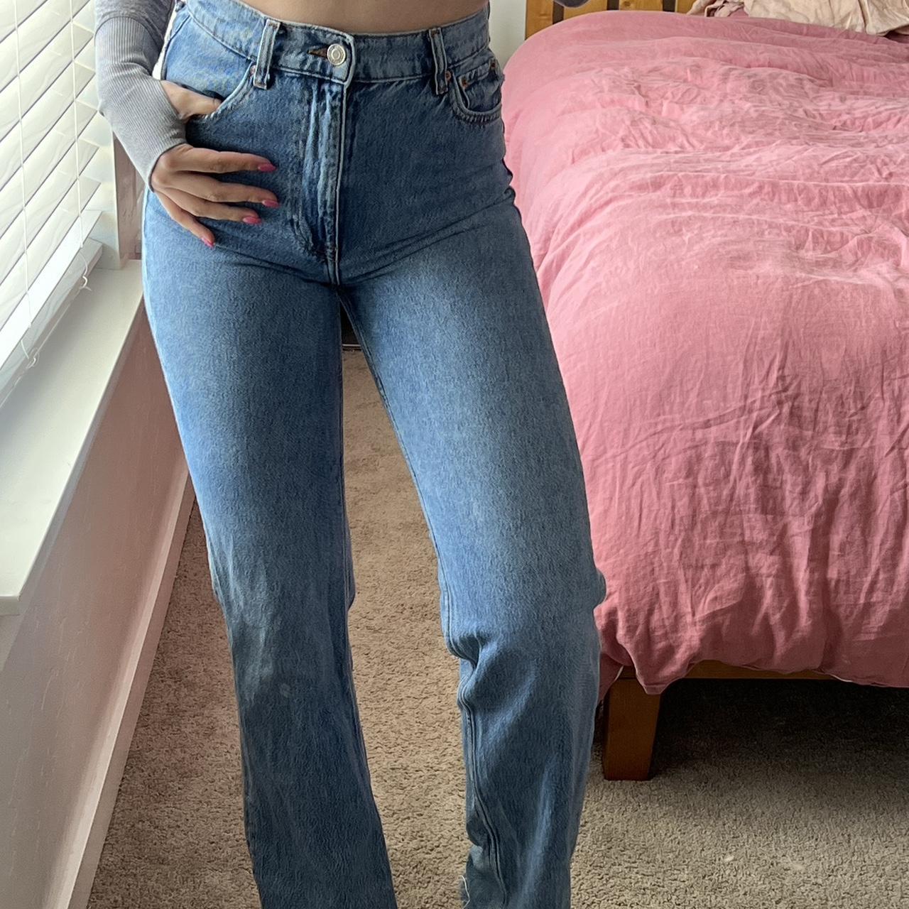 Super flattering ZARA 90s full length jeans! Size... Depop