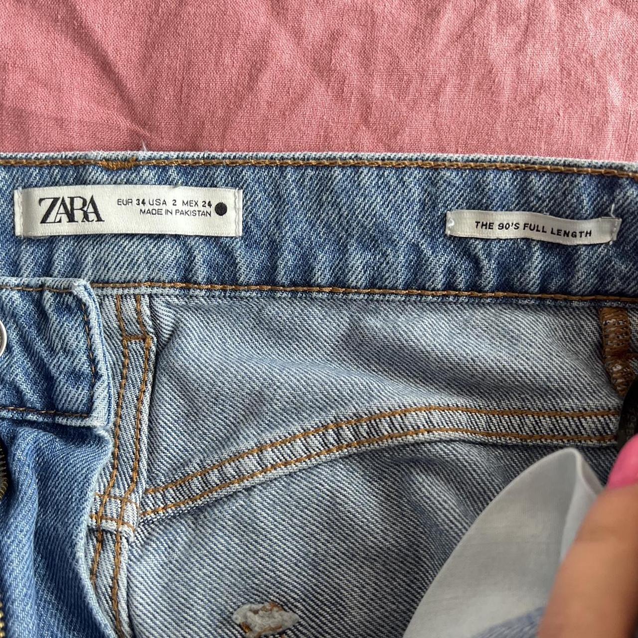 Super flattering ZARA 90s full length jeans! Size... Depop