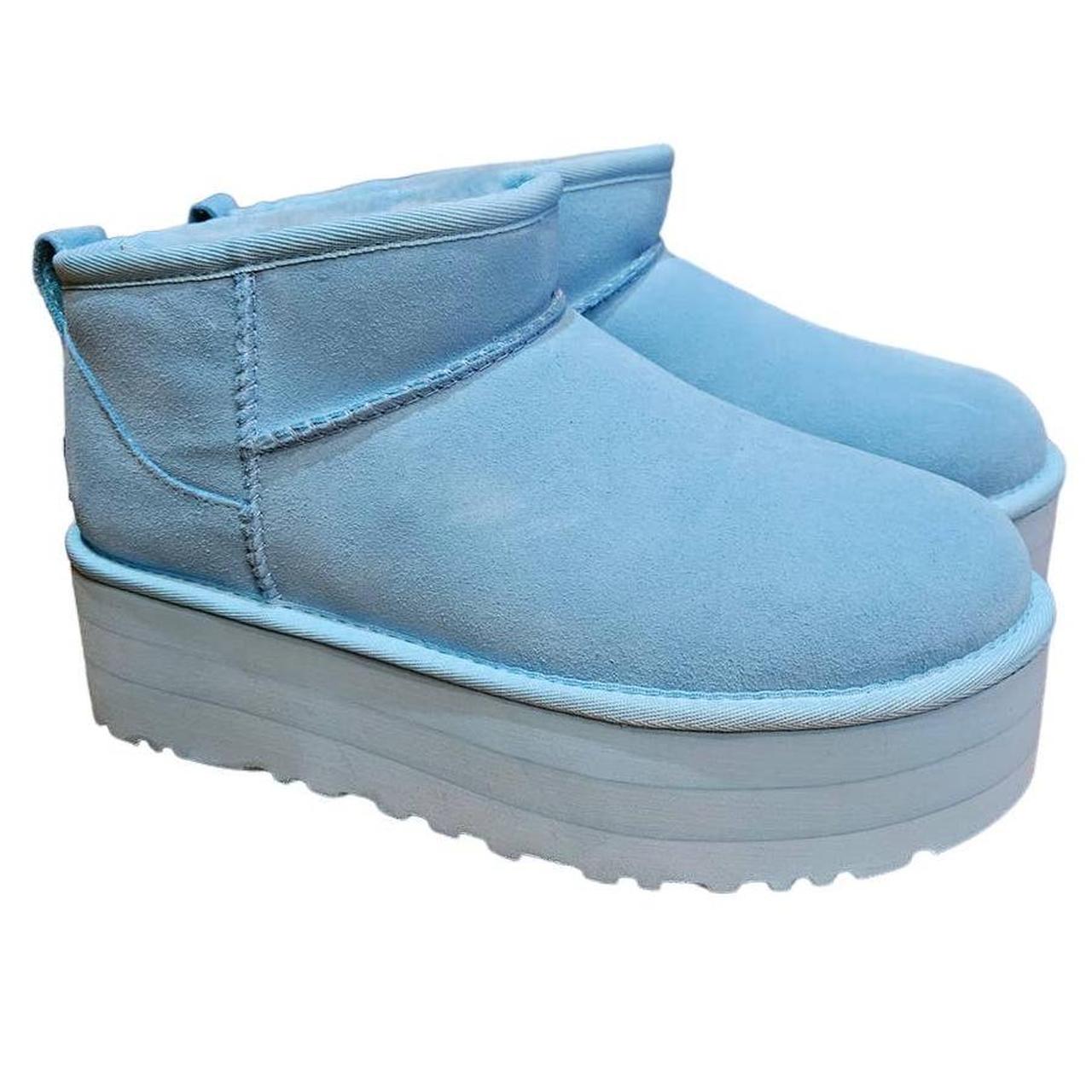 Baby blue cheap ugg boots