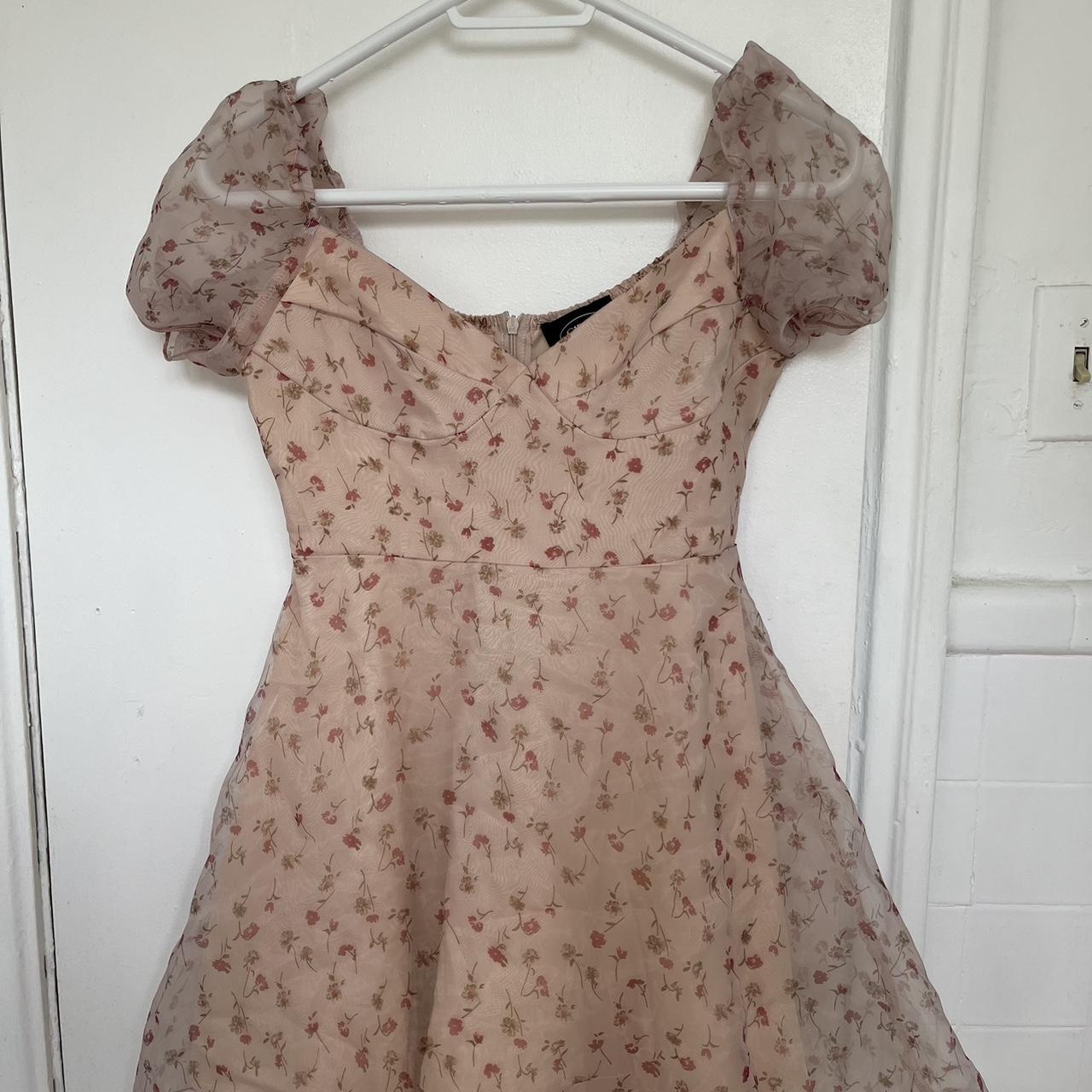 Cider floral mini pink dress Size XS Selling cause... - Depop