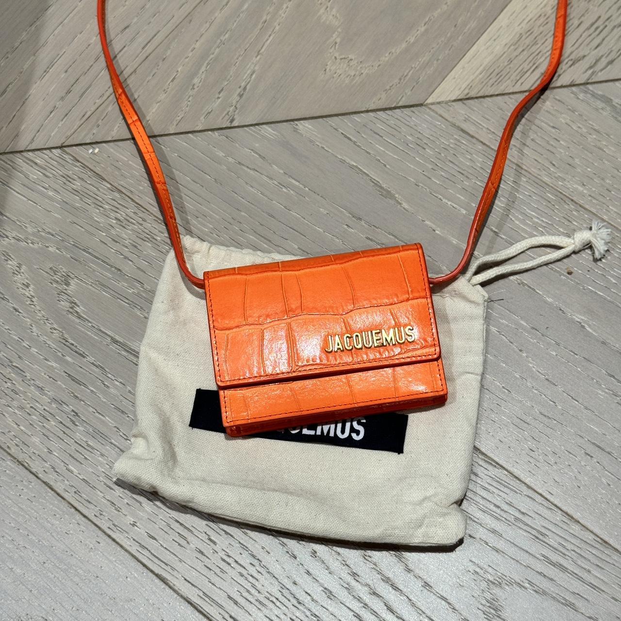 Jacquemus mini discount bello crossbody bag