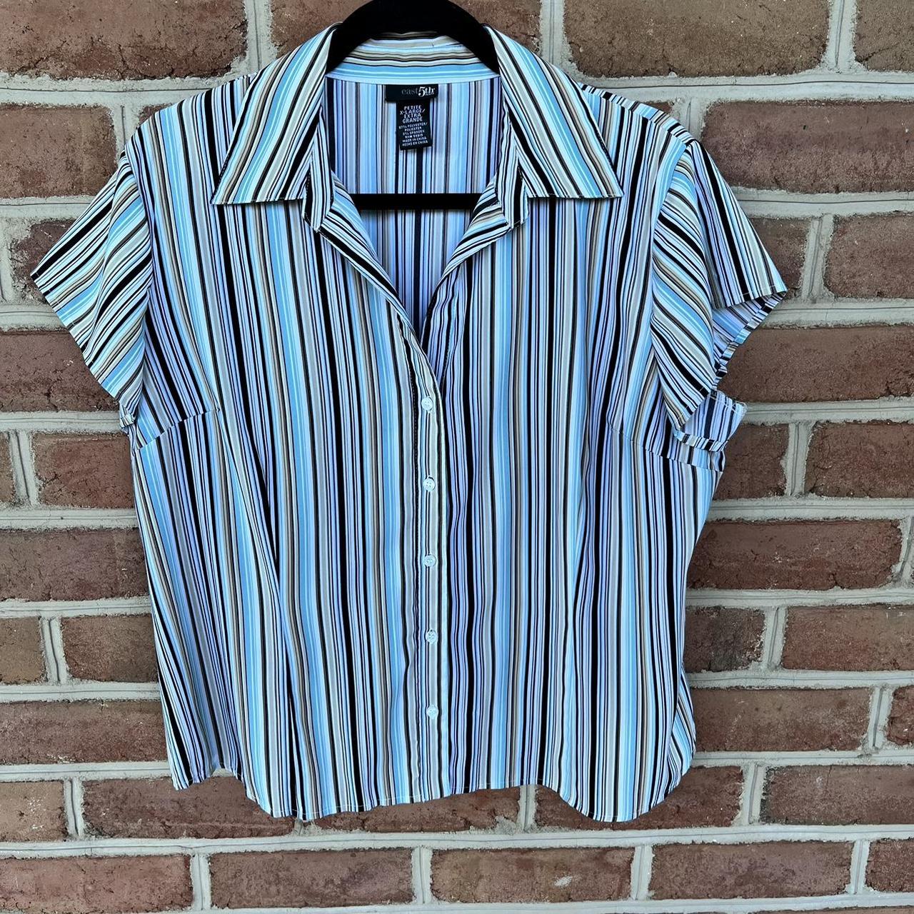 Cropped sleeves striped comfy blouse Designer:  - Depop