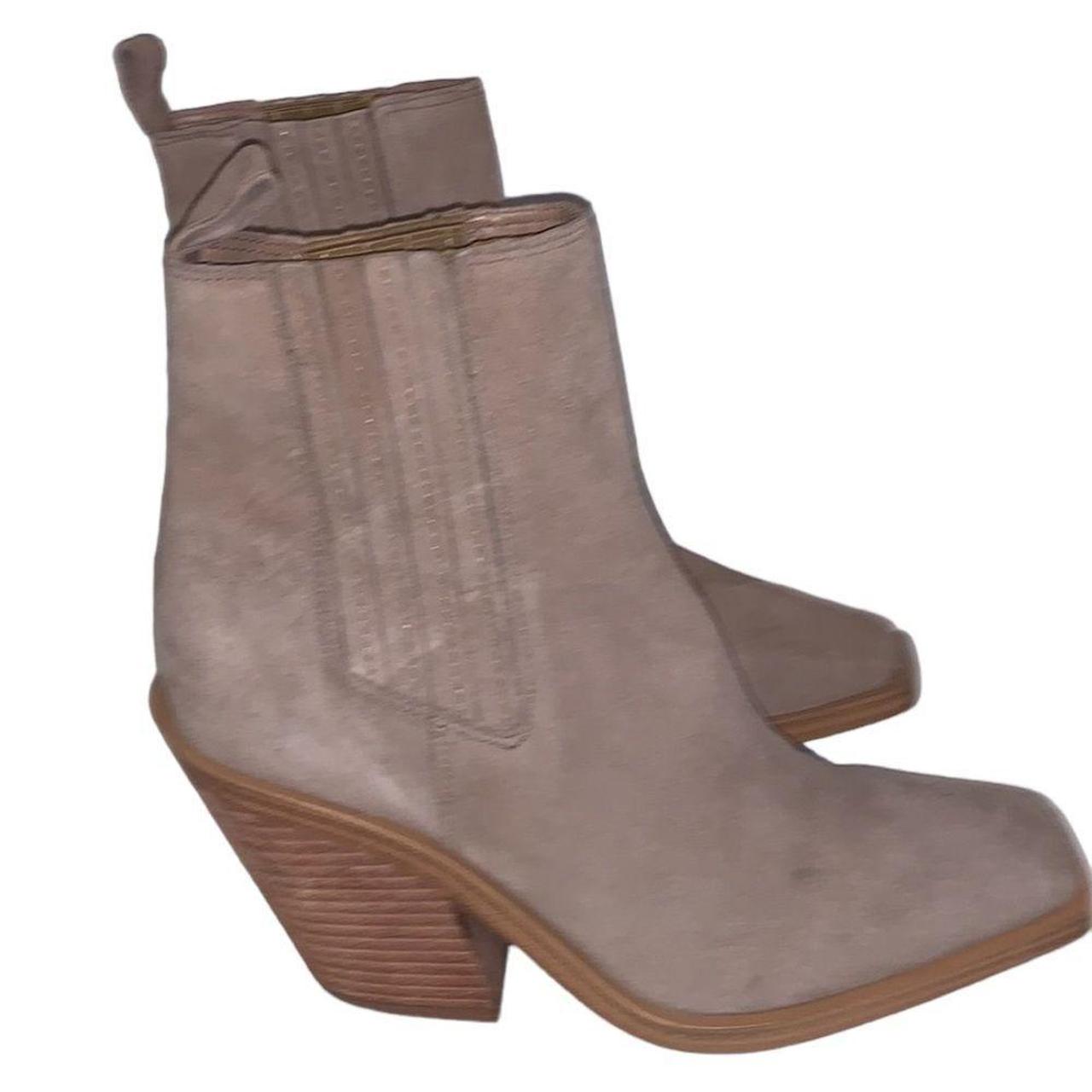 Vince Camuto Women's Boots (3)