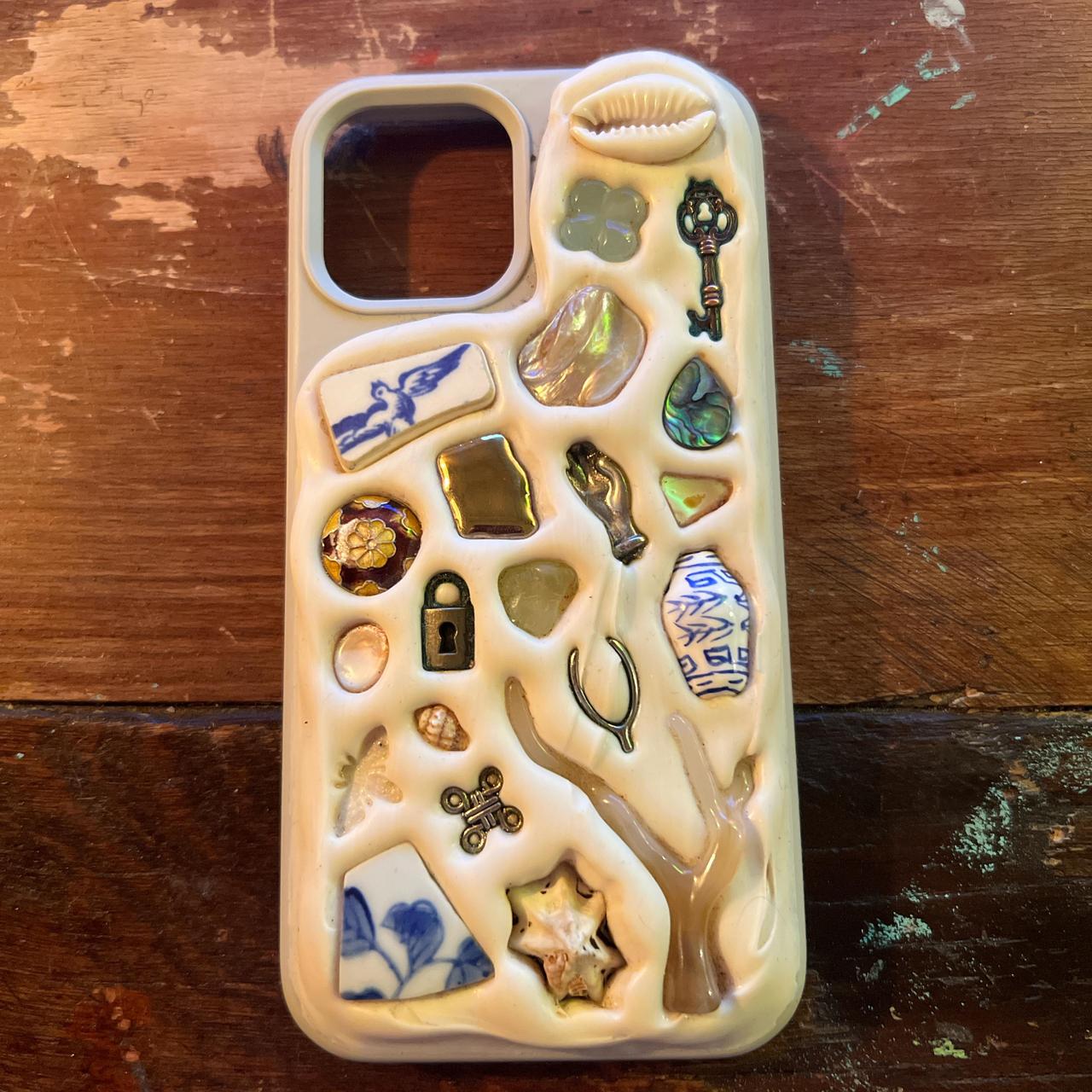 memor studio iPhone 12 case 🐴 missing one charm,... Depop