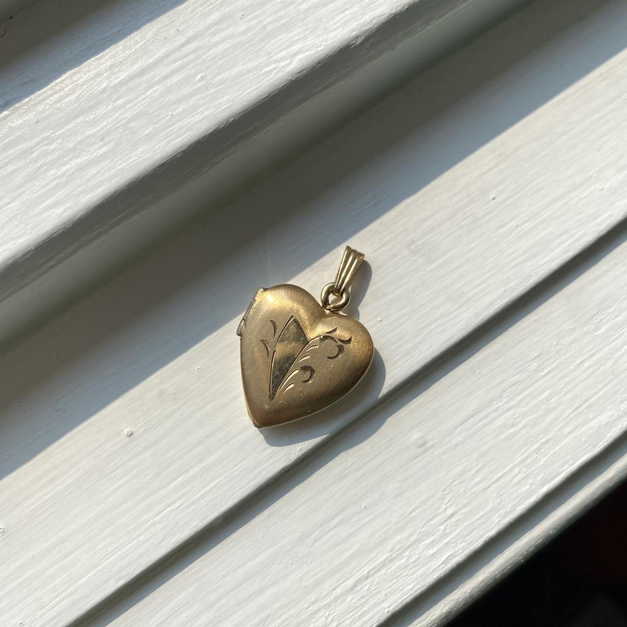 Vintage 10k gold heart locket - adorable vintage... - Depop