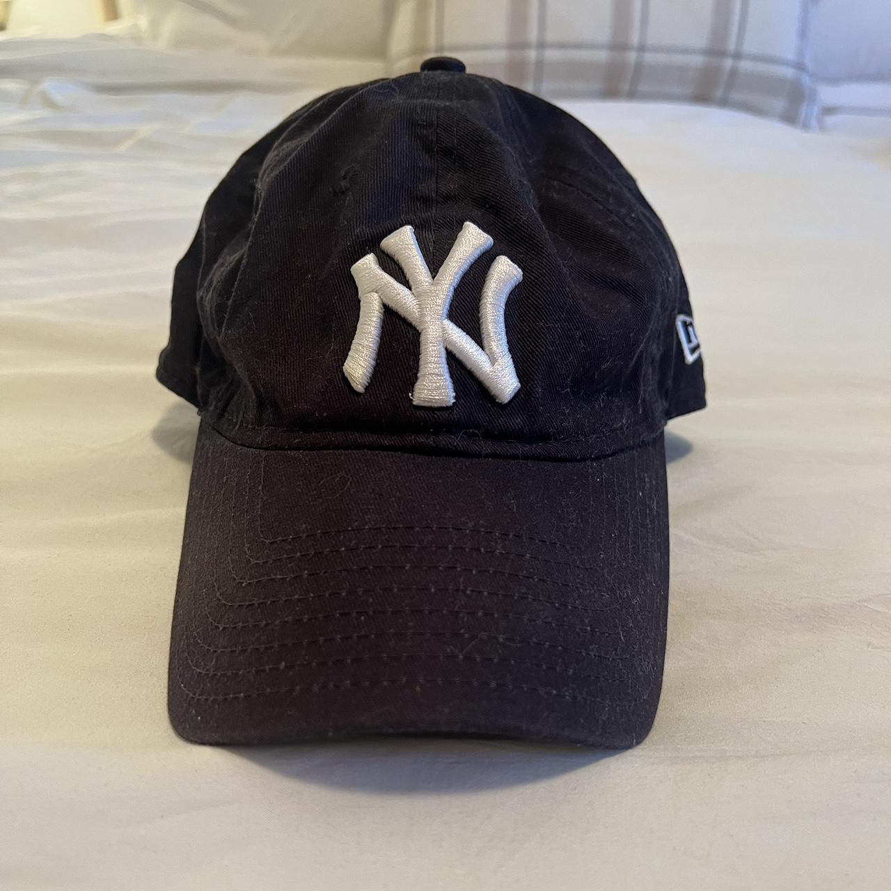 navy blue Yankee baseball hat! #hats#lulu - Depop