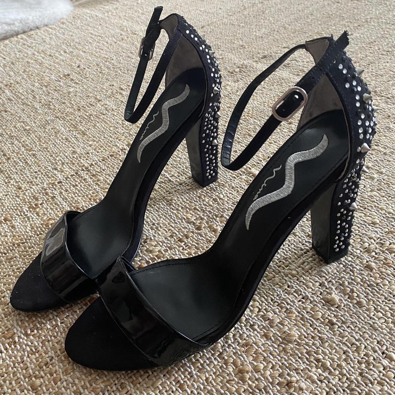 Nina black heels hotsell