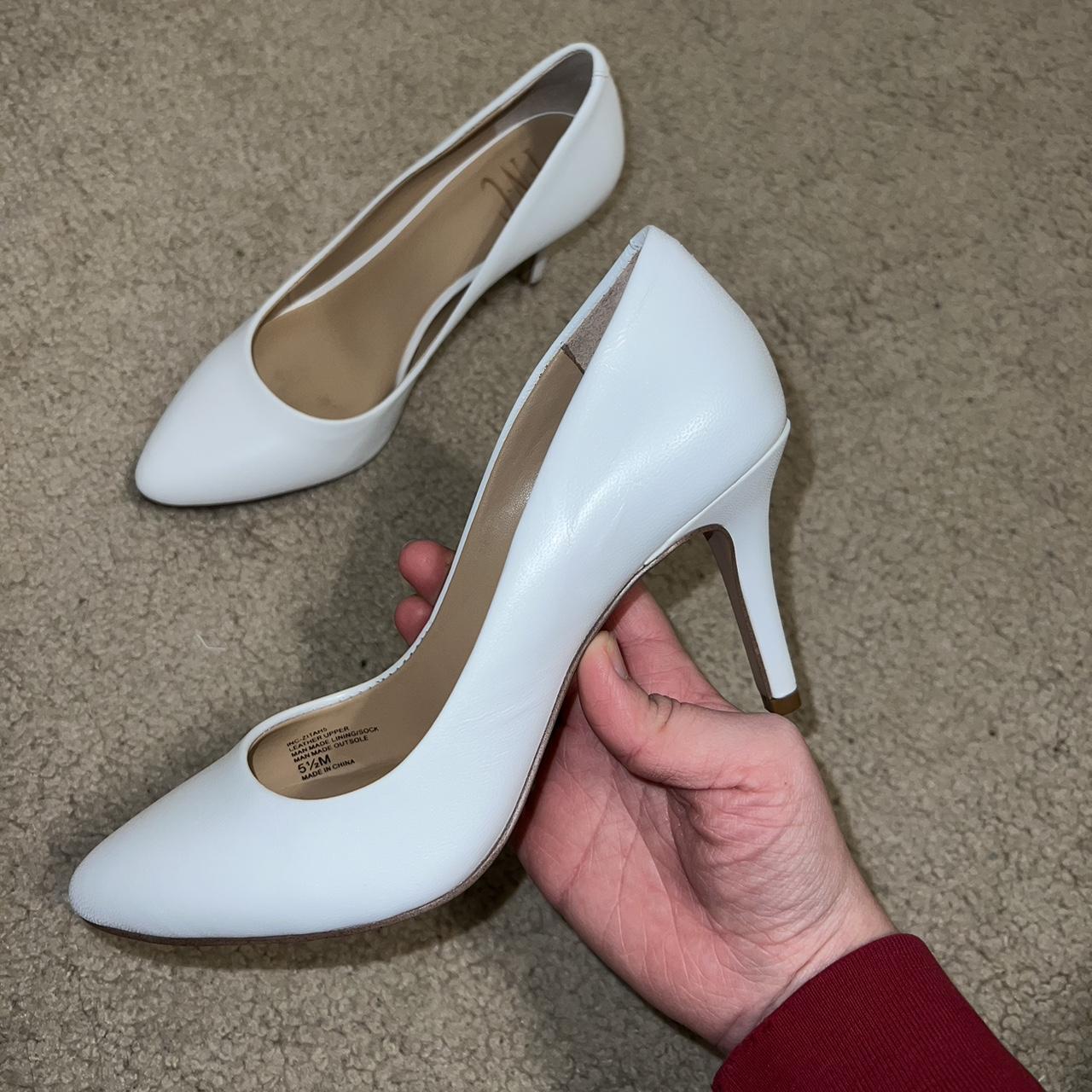 White heels 2025 size 5.5