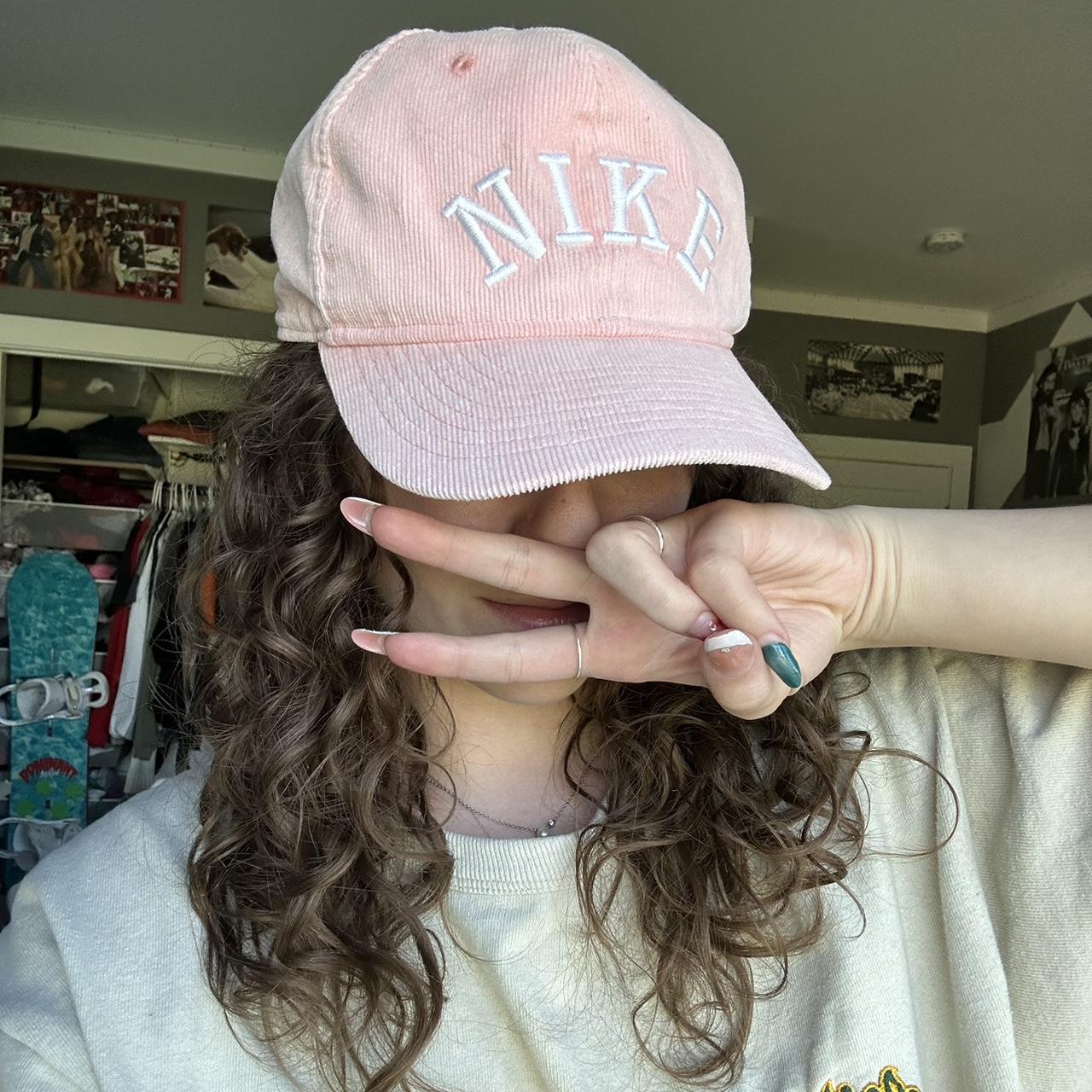 pink nike hat womens