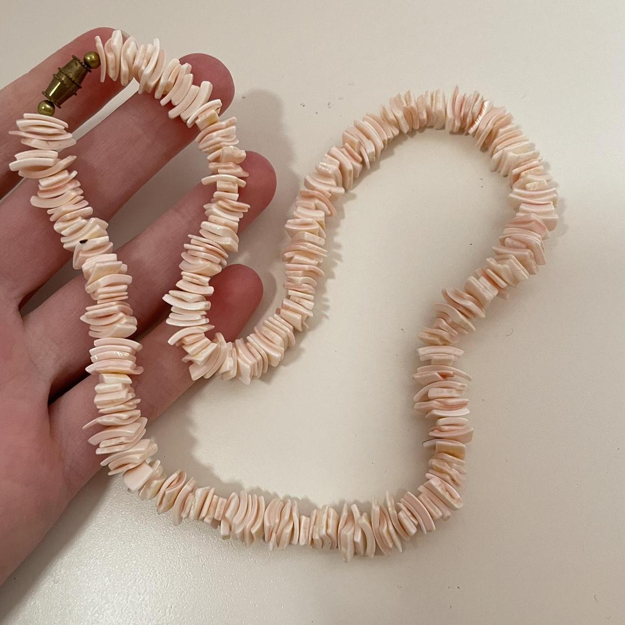 Brandy melville clearance puka shell necklace