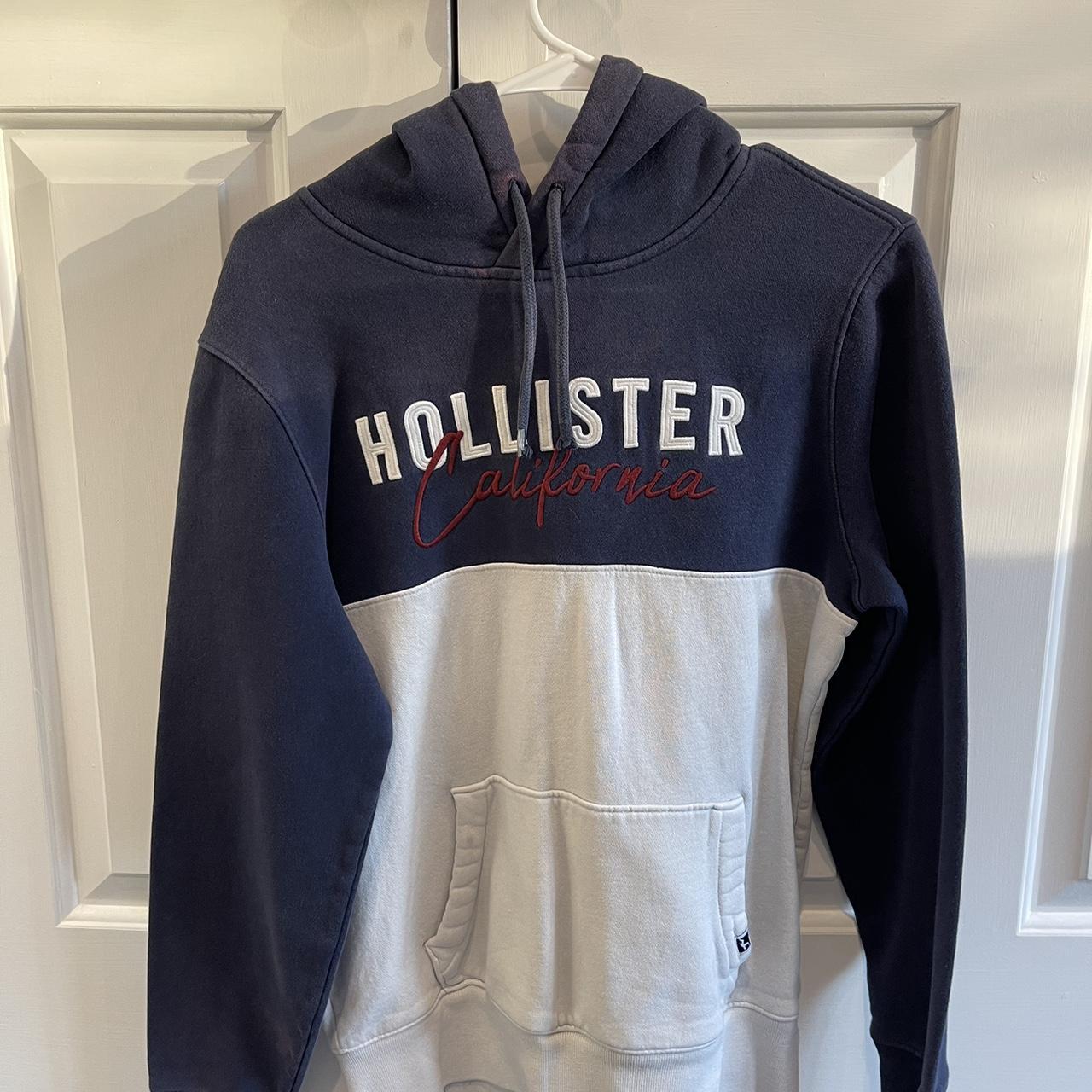 White best sale hoodie hollister