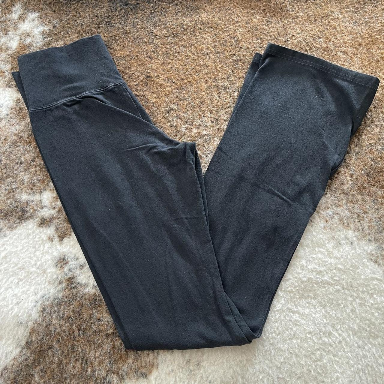 Brandy Melville Priscilla yoga pants in black worn... - Depop