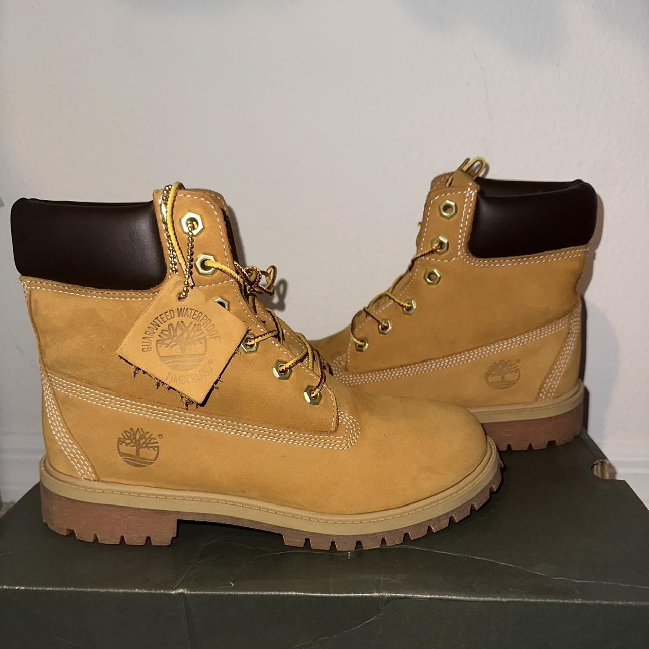 TIMBERLAND , TIMBS SIZE 5.5M/ 7 WOMENS HOT PICK COME... - Depop