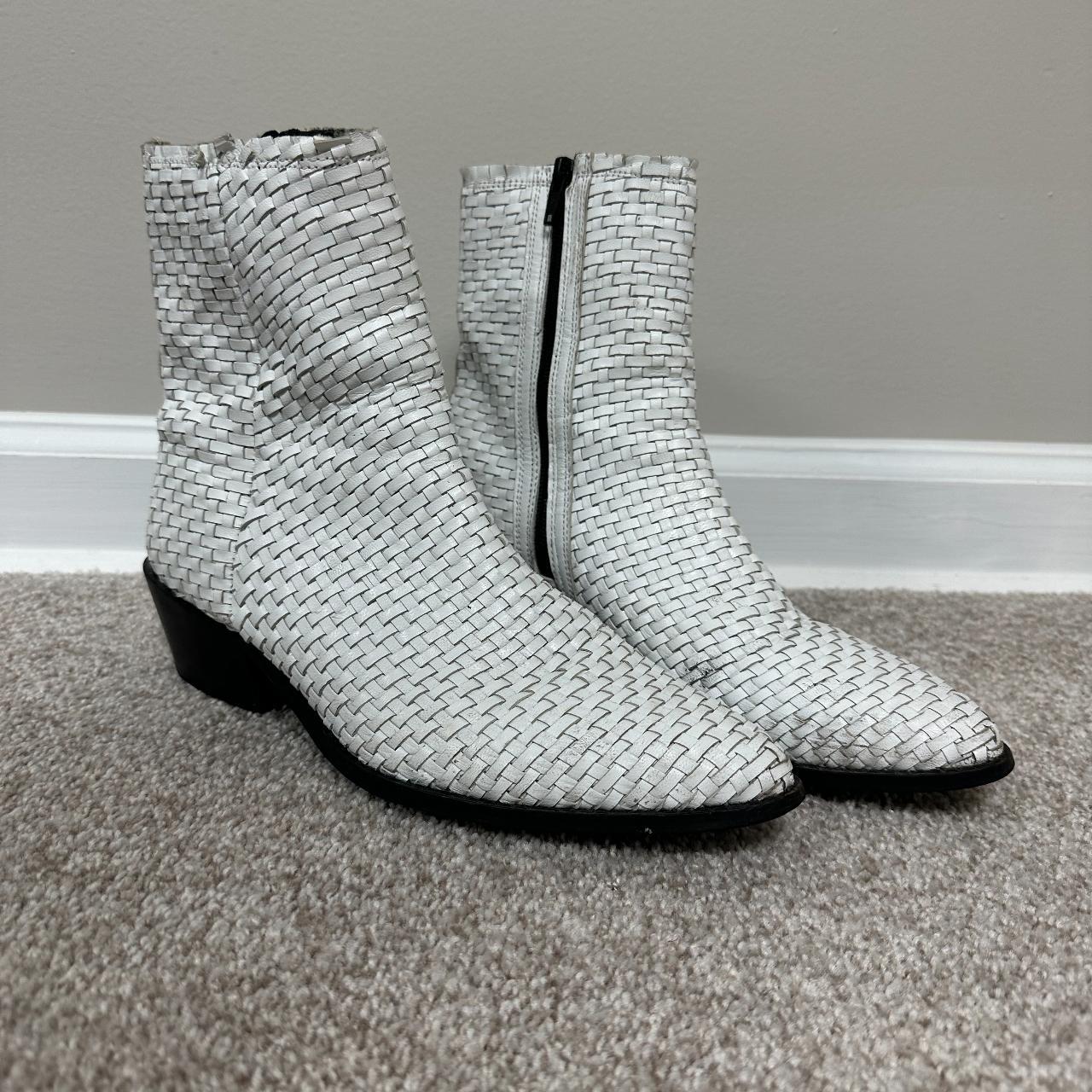 ASOS Men's White Boots Depop