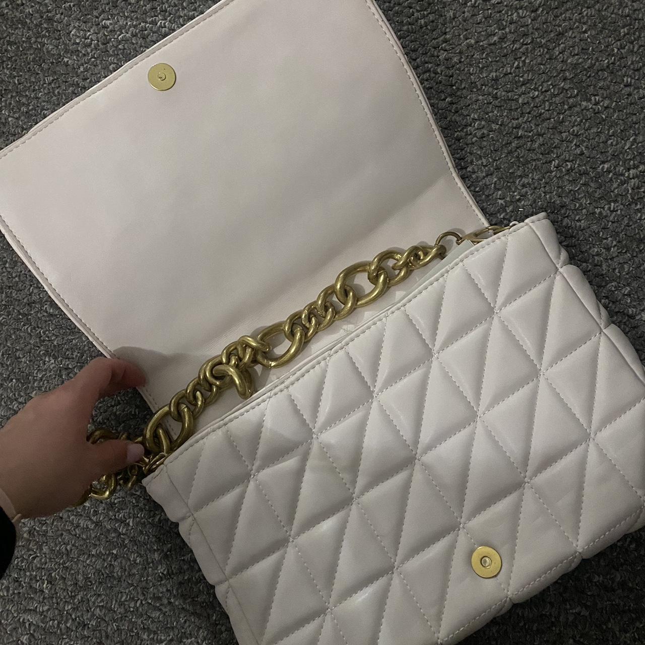 Zara cream bag with chain Used a few times - Depop