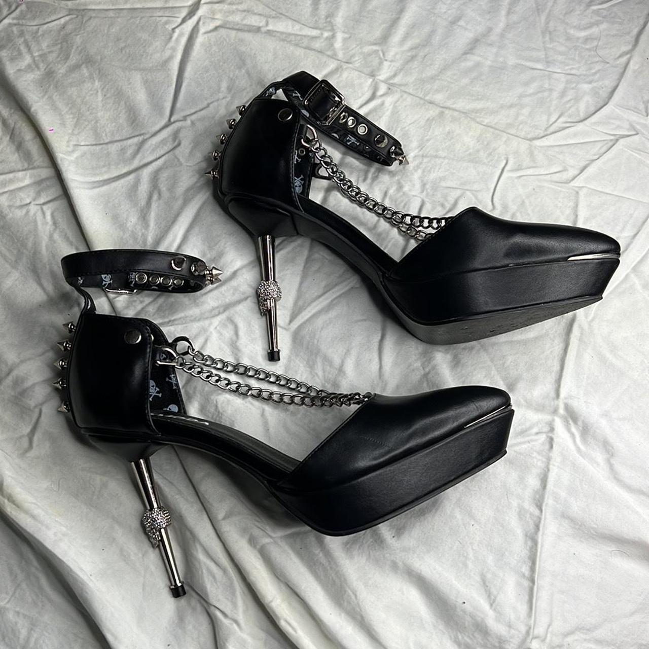 Black high deals heels size 10