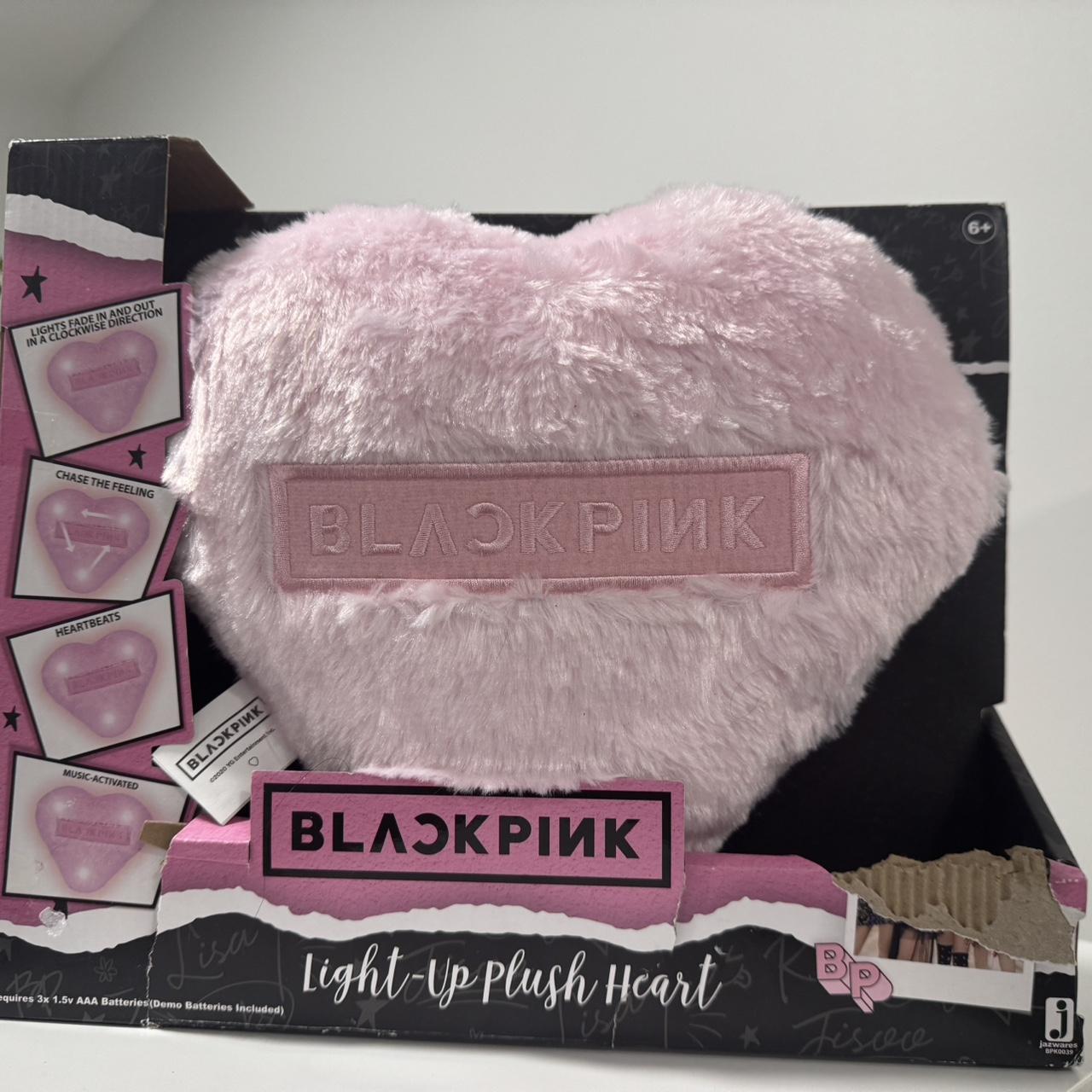 item listed by gissellaimee