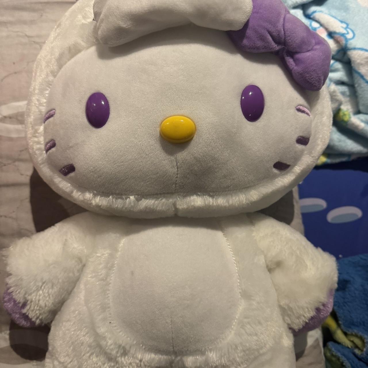 item listed by gissellaimee