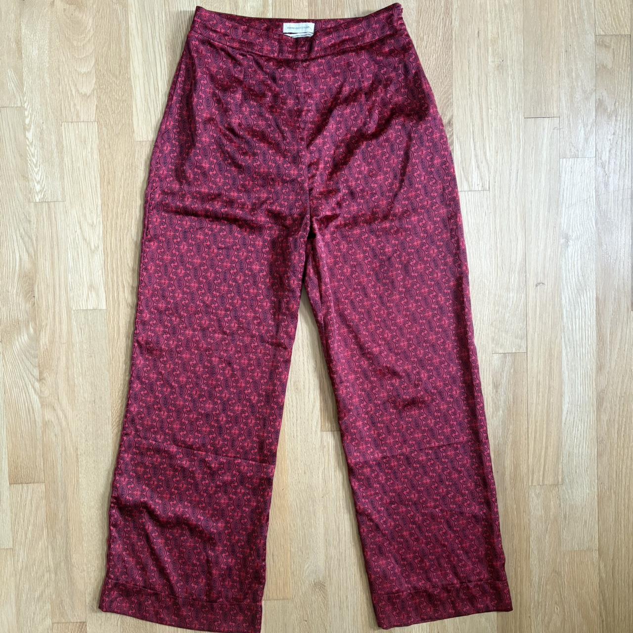 item listed by herhouse