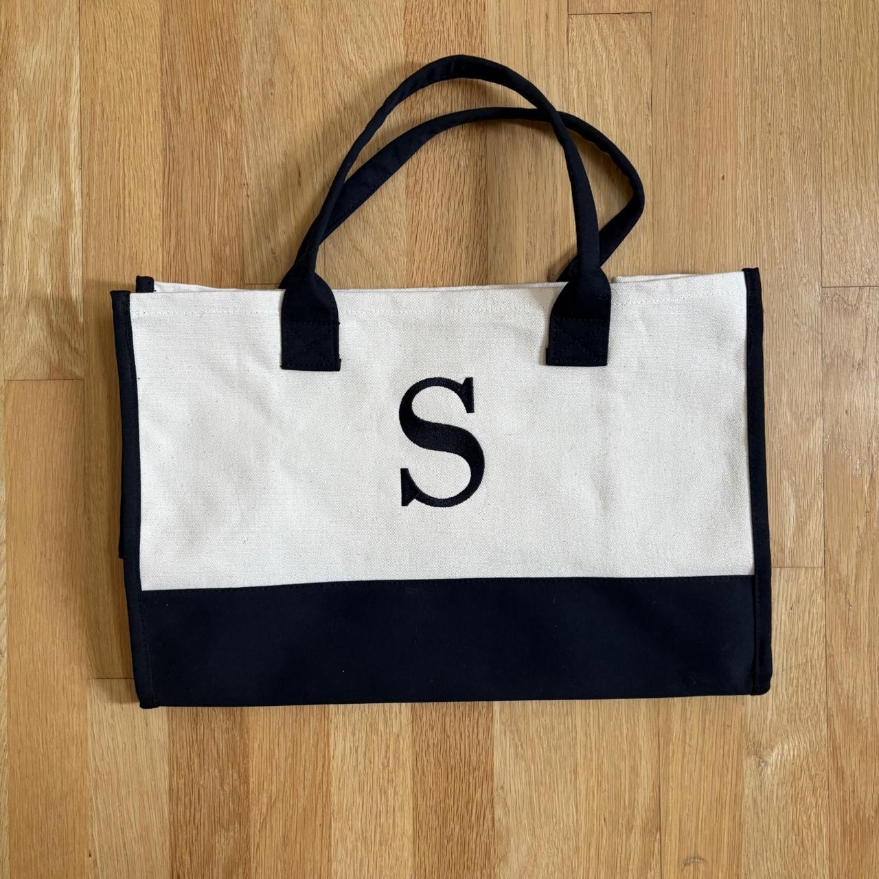 item listed by herhouse