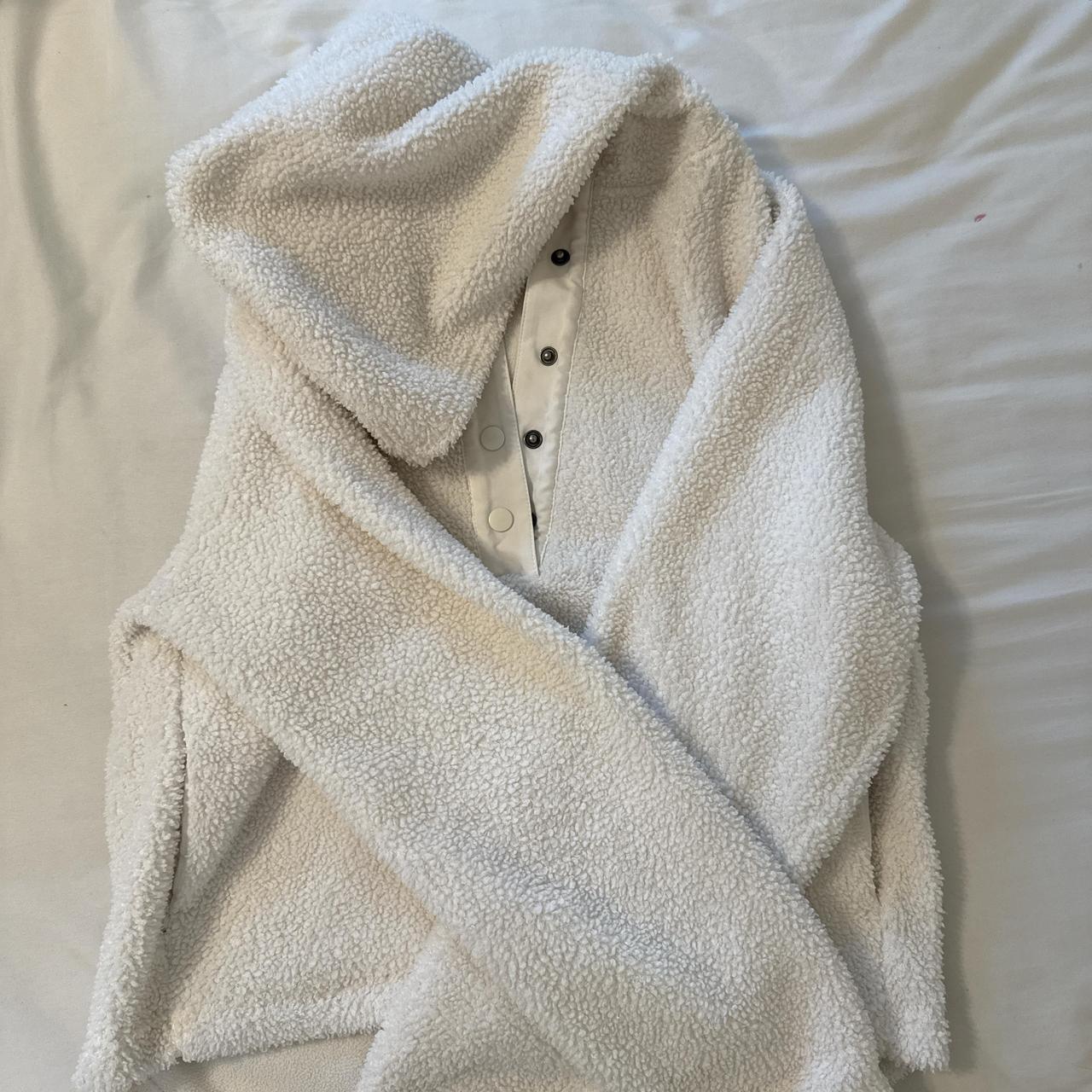 item listed by caroline_723