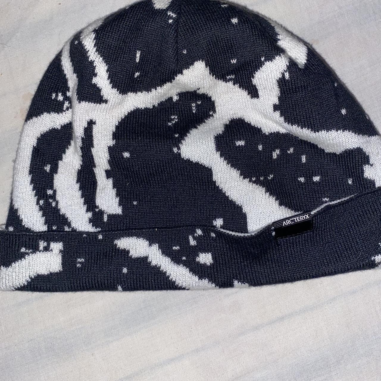 Arcteryx beanie black and white toque - Depop