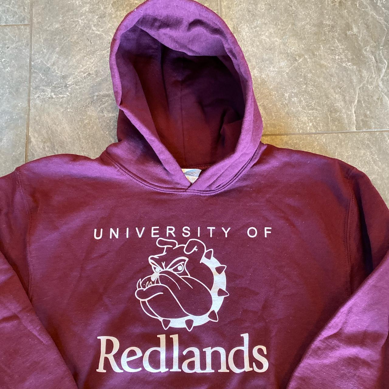 University of Redlands UofR California college Depop