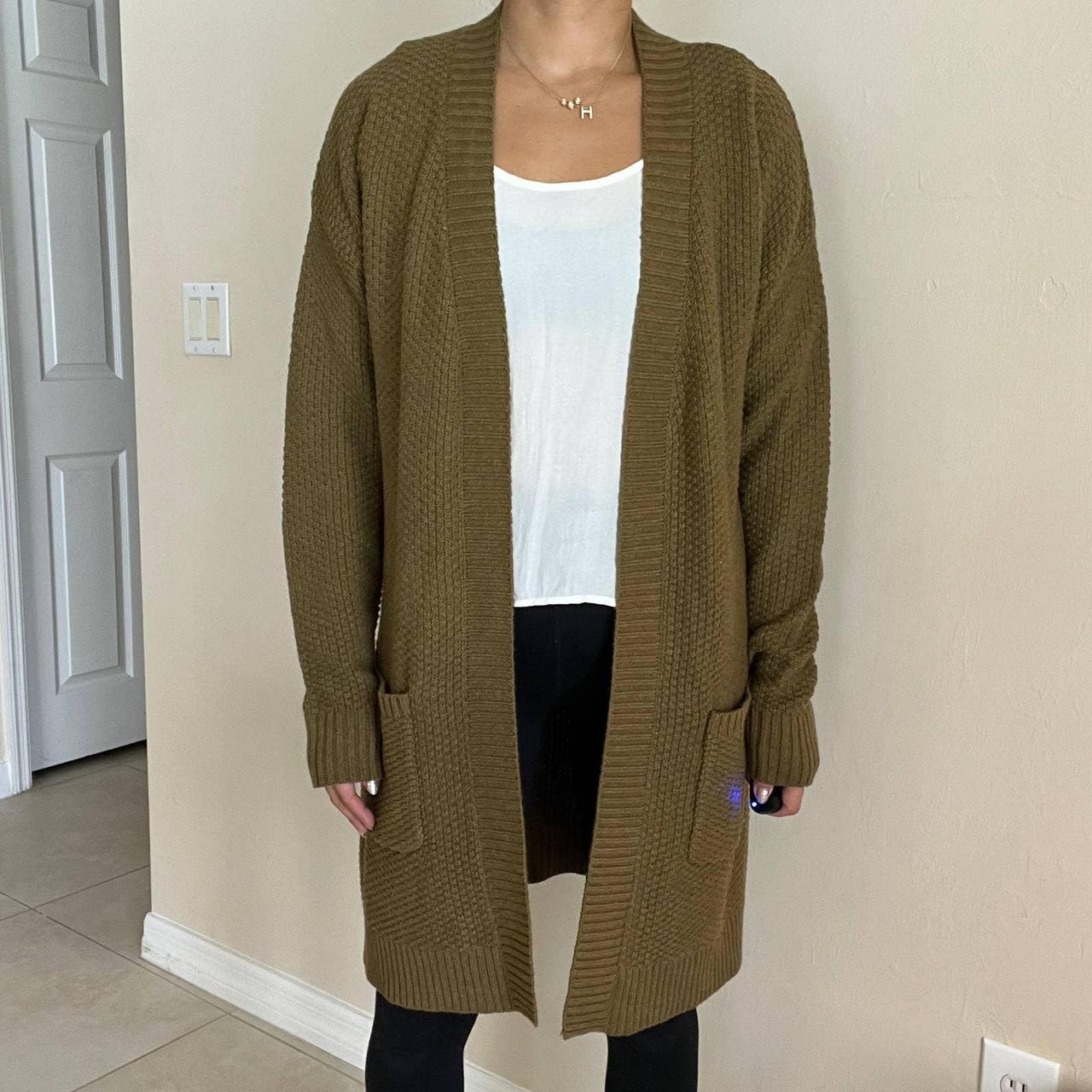 Max studio shop cardigan sweater