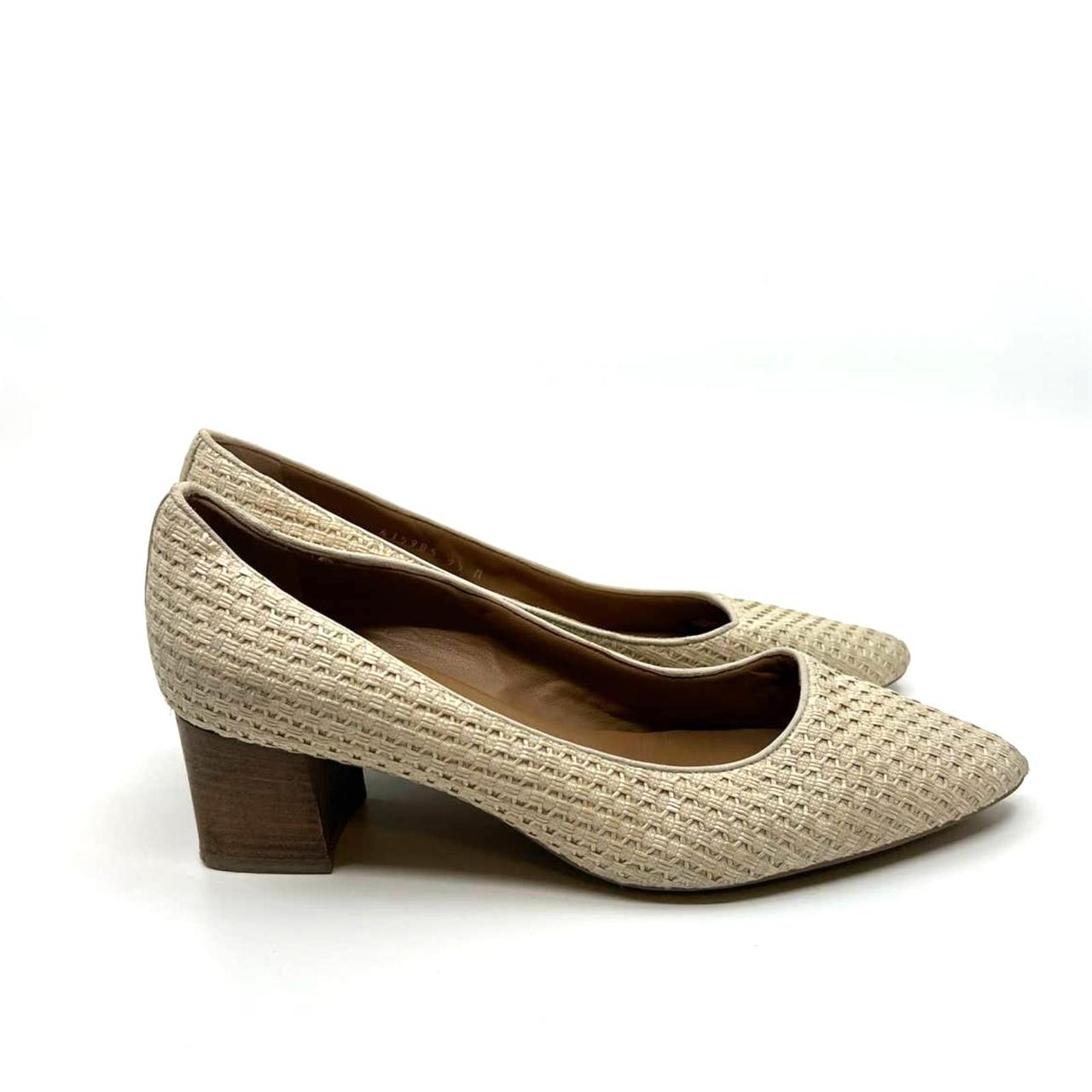 Aquatalia Women s Pasha Woven Raffia Pumps in Depop