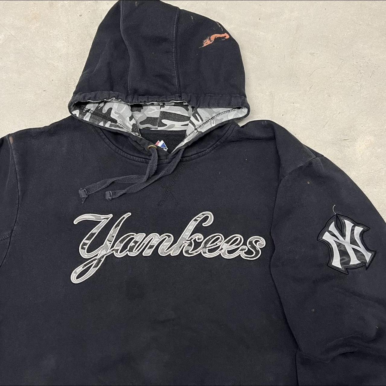NY Yankees Hoodie Great condition. Tag is worn, Sz M - Depop