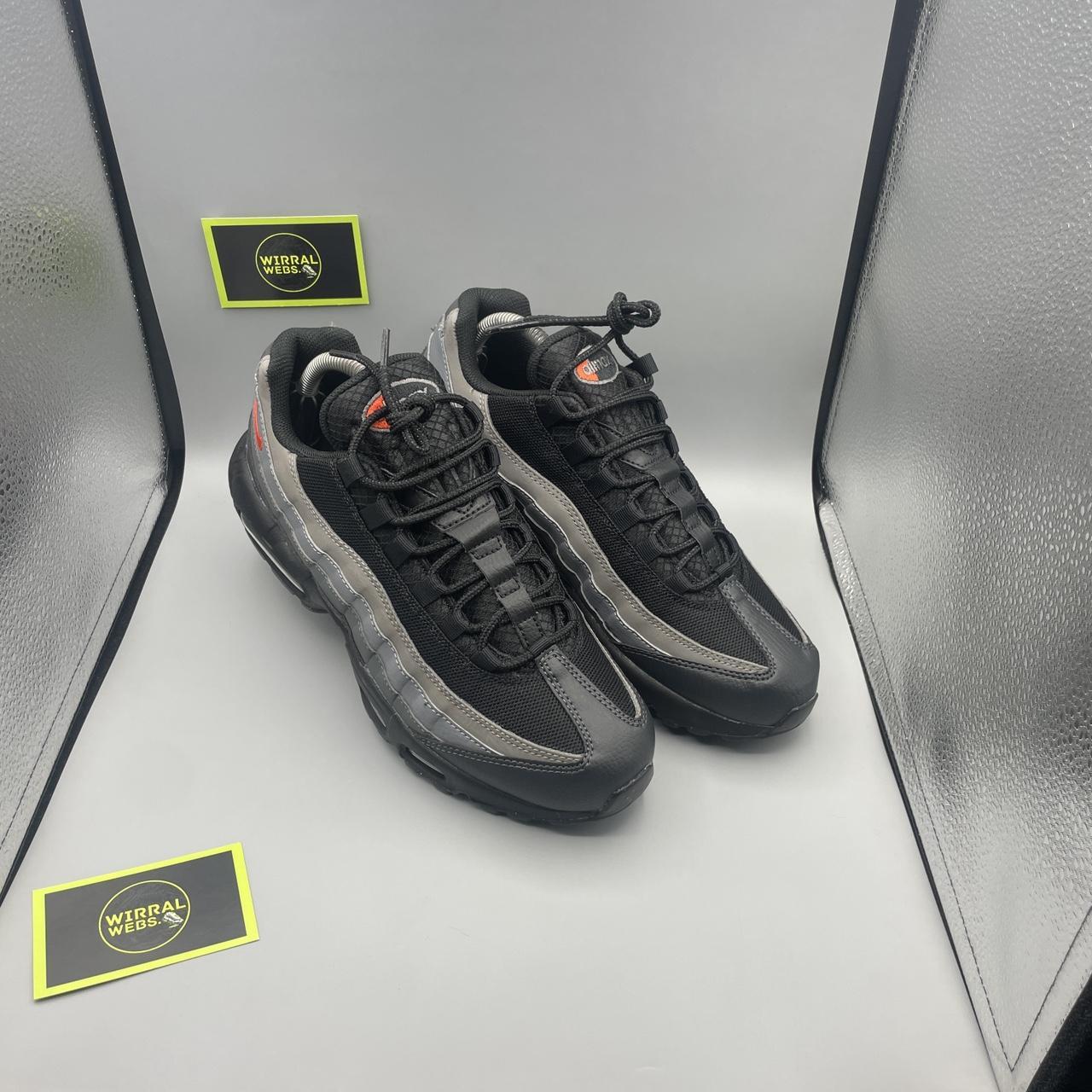 sportscene nike 95